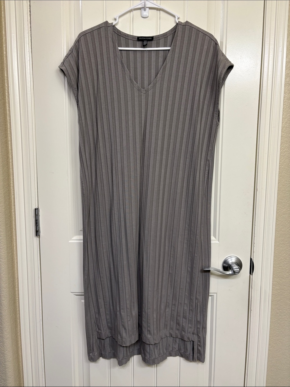Eileen‎ Fisher Vertical Rib V-Neck Midi Dress in Gray